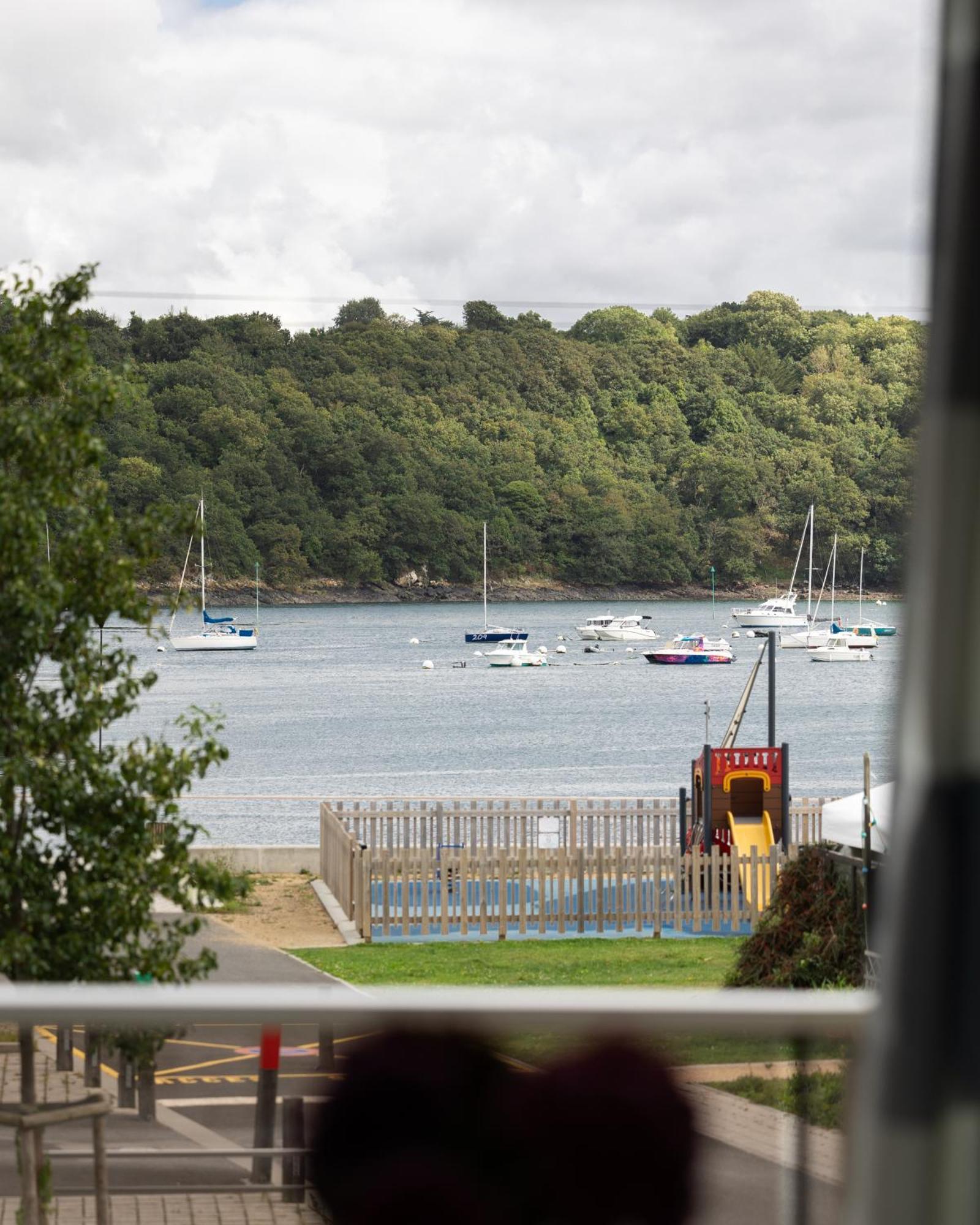 Gite Du Port Sur La Presqu'Ile De Lézardrieux Buitenkant foto