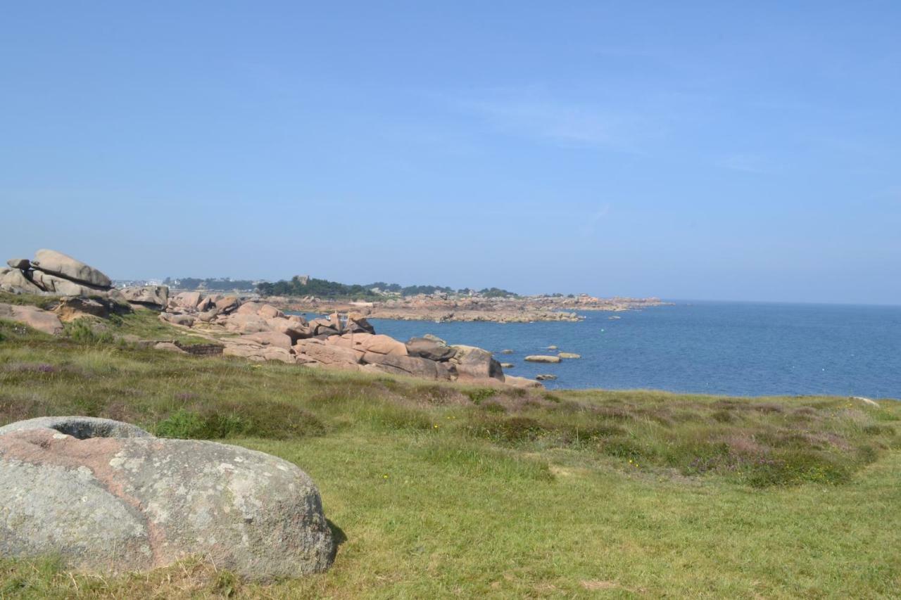 Gite Du Port Sur La Presqu'Ile De Lézardrieux Buitenkant foto